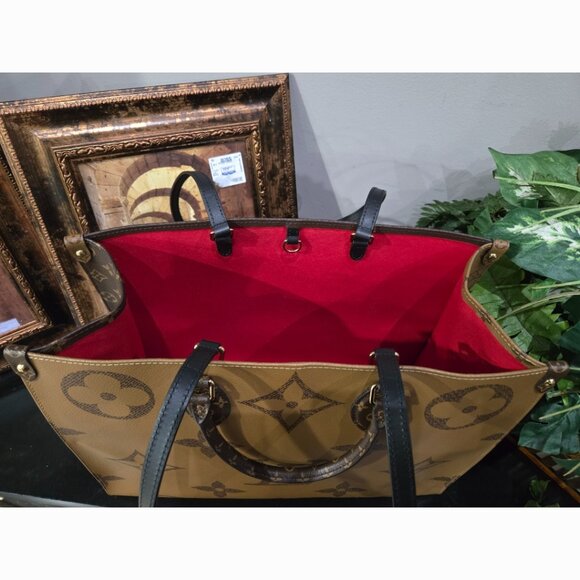 Pristine Authentic LV on the Go Reverse Mono Giant GM Tote - Picture 8 of 10